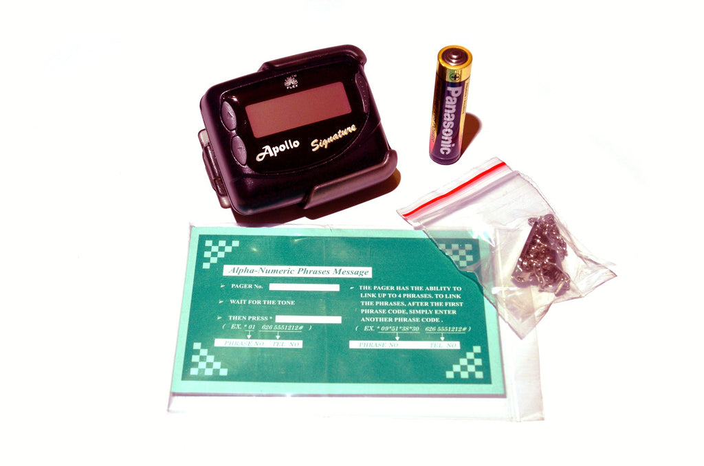 Apollo 308 Signature 1-way Numeric Pager with included accessories